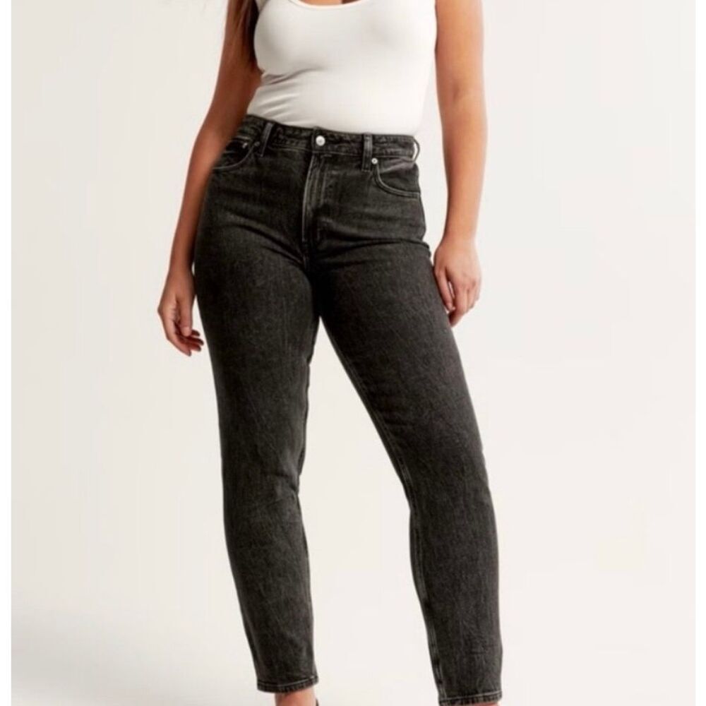 Abercrombie & Fitch NWT high rise mom jeans size 20  long black wash